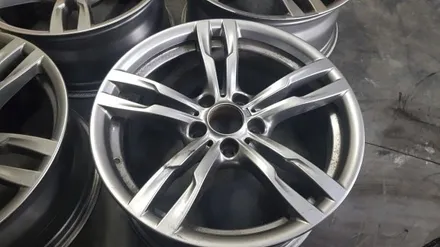 bmw 320d 순정휠도색 블랙유광(수원휠수리/ 수원휠도색/ 수원휠복원/ 안산휠수리/ 안산휠도색/ 안산휠복원/ 휠세븐) / 수원 탑동