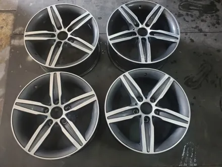 수원휠도색 수원휠수리 수원휠복원 BMW 118D 순정휠도색 블랙유광도색 / 수원 탑동