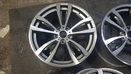 bmw x5 순정휠복원 (수원휠복원 /수원휠도색 /수원휠수리 /안산휠도색 /안산휠수리 /안산휠복원 /평동휠도색 /평동휠복원 /평동휠수리 /수원휠세븐 /휠세븐 /휠복원 /휠수리) / 수원 탑동