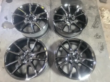 수원휠도색 벤츠 E43 AMG 순정 20인치 화이트바디 블랙유광 후기아님 작업 엄지척 / 수원 탑동