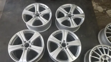 벤츠 e220d 순정휠도색 실버도색(수원휠도색,수원휠수리,수원휠복원,안산휠수리,안산휠복원,안산휠도색,동탄휠수리,동탄휠복원,동탄휠도색,수원휠세븐,평동휠수리,평동휠복원,평동휠도색) / 수원 탑동