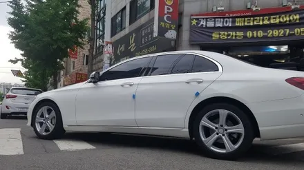 벤츠 e220d 순정휠도색 실버도색(수원휠도색,수원휠수리,수원휠복원,안산휠수리,안산휠복원,안산휠도색,동탄휠수리,동탄휠복원,동탄휠도색,수원휠세븐,평동휠수리,평동휠복원,평동휠도색) / 수원 탑동