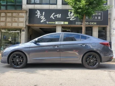 현대 더뉴 아반떼 순정휠도색 블랙유광도색 수원휠수리 수원휠복원 수원휠도색 / 수원 탑동