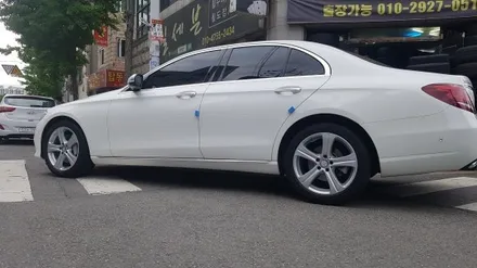 벤츠 e220d 순정휠도색 실버도색(수원휠도색,수원휠수리,수원휠복원,안산휠수리,안산휠복원,안산휠도색,동탄휠수리,동탄휠복원,동탄휠도색,수원휠세븐,평동휠수리,평동휠복원,평동휠도색) / 수원 탑동