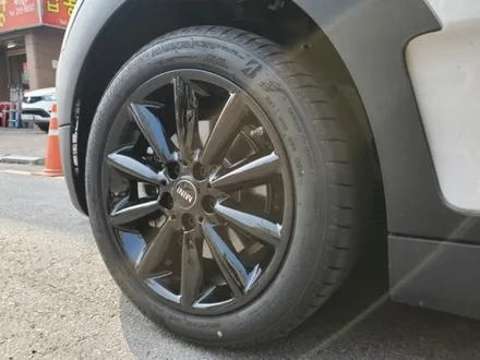 bmw 미니 컨트리맨 순정휠도색 블랙유광(수원휠수리/ 수원휠복원/ 수원휠도색) / 수원 탑동
