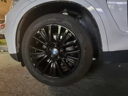 BMW X5 순정휠도색 블랙유광도색 수원휠수리 수원휠복원 수원휠도색 / 수원 탑동
