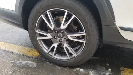 볼보xc60 d5 다이아컷팅 순정휠복원(수원휠도색, 수원휠복원, 수원휠수리, 수원휠크랙, 수원휠폴리싱, 수원휠타이어, 안산휠도색, 안산휠수리, 안산휠복원, 평동휠복원, 휠세븐) / 수원 탑동