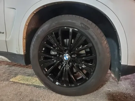BMW X5 순정휠도색 블랙유광도색 수원휠수리 수원휠복원 수원휠도색 / 수원 탑동