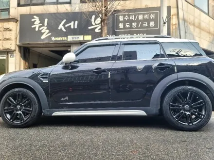 수원휠도색 bmw 미니 컨트리맨 블랙휠 작업 / 수원 탑동