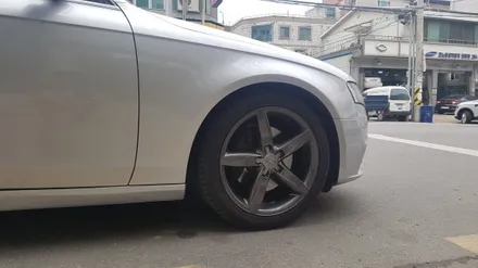 수원휠도색 아우디a4 건메탈 수원휠복원 수원휠수리 수원휠도장 안산휠수리 안산휠복원 안산휠도색 수원휠세븐 휠세븐 평동휠복원 평동휠도색 평동휠수리 수원휠수리전문점 휠수리점 / 수원 탑동