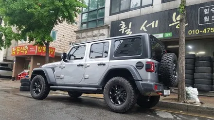 지프 랭글러 루비콘 순정휠도색 블랙반무광(수원휠도색/ 수원휠수리/ 수원휠복원) / 수원 탑동
