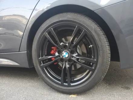 BMW 330i 순정휠도색 블랙반광도색 수원휠수리 수원휠복원 수원휠도색 / 수원 탑동