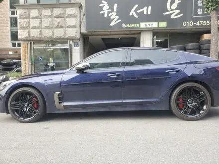 기아 스팅어 순정휠도색 블랙반무광도색 수원휠복원 수원휠수리 수원휠도색 / 수원 탑동