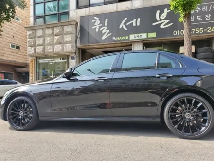 벤츠 E350 20인치 순정휠 마차휠도색 블랙유광도색 수원휠수리 수원휠복원 수원휠도색 / 수원 탑동