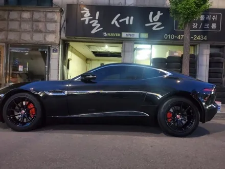 재규어 F타입 순정휠도색 블랙유광도색 수원휠수리 수원휠복원 수원휠도색 / 수원 탑동