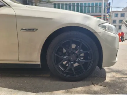 수원휠복원 bmw 520d 사제휠 블랙반무광 도색 / 수원 탑동