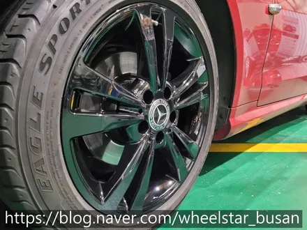[[부산 휠수리][부산 휠복원]]벤츠 E63쿠페 AMG 17인치 순정휠 블랙유광 시공 휠복원 휠수리휠도색비용 _wheelstar / 부산 사상 학장동