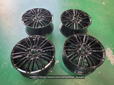 [블랙유광][부산 휠복원][부산 휠도색]BMW 미니쿠퍼 순정휠 17인치 블랙유광시공[부산휠도색 부산휠복원 부산휠수리비용]_wheelstar / 부산 사상 학장동