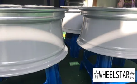 [부산휠수리][부산휠복원]벤츠 C220 17인치순정휠 순정실버시공 휠도색 휠수리 휠복원비용_wheelstar / 부산 사상 학장동