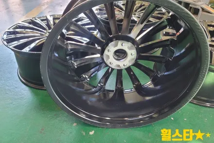 부산 휠복원 추천 휠스타 | KIA 카니발 4세대 22인치 호크 쉐이톤 순정휠 티탄크롬 시공 / 부산 사상 학장동