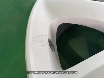 [[부산 휠복원][부산 휠수리]]렉서스 LS460 순정휠 18인치 메탈골드작업 휠복원 휠수리 휠도색비용 _wheelstar / 부산 사상 학장동