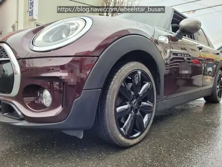 [[부산 휠도색][부산 휠수리]]BMW 미니 쿠퍼 18인치 블랙유광시공 휠복원 휠수리 휠도색비용_wheelstar / 부산 사상 학장동