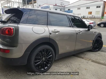 [[부산 휠복원][부산 휠도색]]BMW 미니 클럽맨 쿠퍼D 17인치 순정휠 블랙유광시공 휠복원 휠수리 휠도색비용 _wheelstar / 부산 사상 학장동