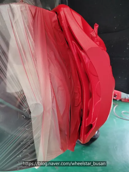[부산휠복원][부산휠수리][부산휠수리] 20인치 순정휠 블랙 다이아몬드컷팅 시공 레드 캘리퍼 시공 휠복원 휠수리휠도색비용 _wheelstar / 부산 사상 학장동