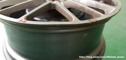 [부산 휠복원][부산 휠도색]마세라티 20인치 순정휠 무광그레이 굴절시공         휠복원 휠수리 휠도색비용 _wheelstar / 부산 사상 학장동