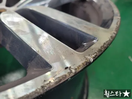 [다이아몬드컷팅][부산 휠복원][부산 휠도색]BMW 6GT 648m 순정휠 20인치 다이아몬드컷팅 시공[부산휠수리 부산휠복원 부산휠도색비용]_wheelstar / 부산 사상 학장동
