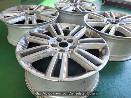 [[부산 휠도색][부산 휠수리]]BMW 미니 컨트리맨 18인치 블랙유광시공 휠복원 휠수리 휠도색비용_wheelstar / 부산 사상 학장동
