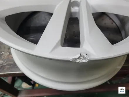 렉서스 NX300h 20인치 순정휠 블랙 휠복원시공 [부산휠수리 부산휠복원 부산휠도색비용]_wheelstar / 부산 사상 학장동