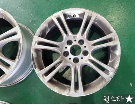 [부산 휠도색][부산 휠복원][부산 휠수리]BMW f10 535i 순정휠 18인치 블랙유광 시공[부산휠수리 부산휠복원 부산휠도색비용]_wheelstar / 부산 사상 학장동