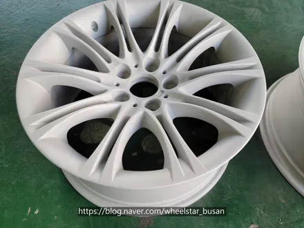 [[부산 휠도색][부산 휠수리]]BMW 520d F1019인치 블랙유광시공 휠복원 휠수리 휠도색비용_wheelstar / 부산 사상 학장동