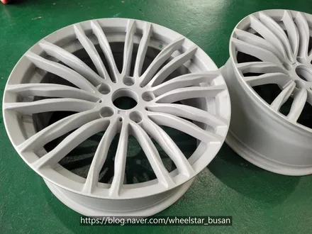 [[부산 휠복원][부산 휠도색]]BMW 5GT 19인치 순정 블랙유광 시공 휠복원 휠수리휠도색비용 / 부산 사상 학장동