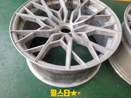 [부산휠복원 부산휠수리] 아우디 A7 20인치 지가토휠 화이트크롬시공 휠복원 실물 미친 존재감! / 부산 사상 학장동