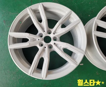 부산 휠수리 추천 | BMW M440i 순정 19인치 792M휠 블랙잭 시공 / 부산 사상 학장동