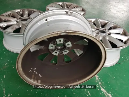 [[부산 휠복원][부산 휠도색]]BMW 미니 클럽맨 쿠퍼D 17인치 순정휠 블랙유광시공 휠복원 휠수리 휠도색비용 _wheelstar / 부산 사상 학장동