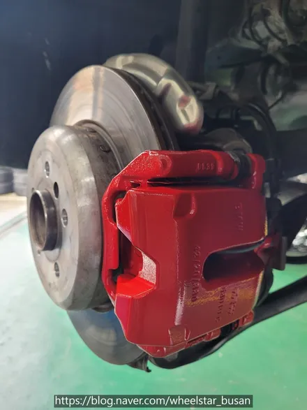 [[부산 휠복원][부산 휠도색]]BMW G30 520d 18인치 662m 순정휠 블랙 유광시공 휠복원 휠수리휠도색비용 _wheelstar / 부산 사상 학장동