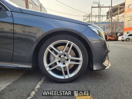 벤츠 E350 W212 18인치 순정휠 하이퍼블랙 시공 [부산휠복원 부산휠수리 부산휠도색비용]_wheelstar / 부산 사상 학장동