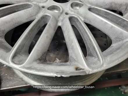 [블랙유광][부산 휠복원][부산 휠도색]BMW 미니쿠퍼 순정휠 17인치 블랙유광시공[부산휠도색 부산휠복원 부산휠수리비용]_wheelstar / 부산 사상 학장동