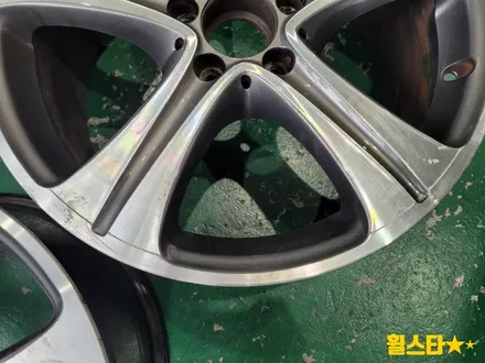 부산 휠복원 추천 | 벤츠 W213 E220d 순정휠18인치 블랙 다이아몬드 컷팅 작업 / 부산 사상 학장동