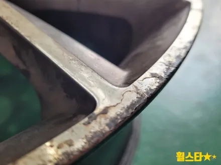 부산 휠복원 전문 휠스타 | 벤츠 E300 W213 19인치 마차스타일 카피휠 블랙에디션 작업건 / 부산 사상 학장동