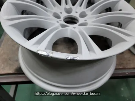 [[부산 휠도색][부산 휠수리]]BMW 520d F1019인치 블랙유광시공 휠복원 휠수리 휠도색비용_wheelstar / 부산 사상 학장동
