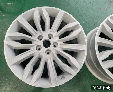 [블랙유광][부산 휠복원][부산 휠도색]기아 K7 순정휠 19인치 블랙유광시공[부산휠도색 부산휠복원 부산휠수리비용]_wheelstar / 부산 사상 학장동