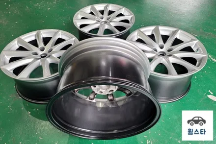 재규어 XJL 순정휠 19인치 펄실버시공 [부산휠수리 부산휠복원 부산휠도색비용]_wheelstar / 부산 사상 학장동