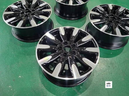 BMW 미니쿠퍼 17인치 순정휠 블랙다이아몬드컷팅 시공 [부산휠복원 부산휠수리 부산휠도색비용]_wheelstar / 부산 사상 학장동