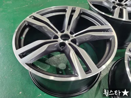 [다이아몬드컷팅][부산 휠복원][부산 휠도색]BMW 6GT 648m 순정휠 20인치 다이아몬드컷팅 시공[부산휠수리 부산휠복원 부산휠도색비용]_wheelstar / 부산 사상 학장동