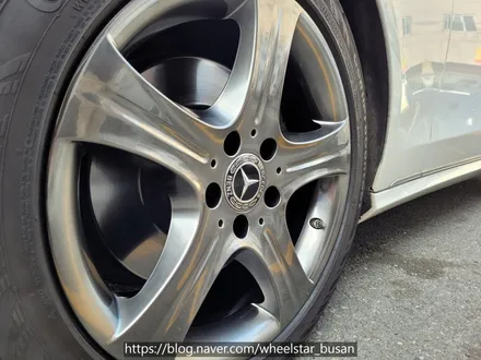 [[부산 휠수리][부산 휠도색]]벤츠 E220d W212 17인치 순정휠 고스트실버 시공 휠복원 휠수리휠도색비용 _wheelstar / 부산 사상 학장동