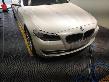 BMW 5시리즈 랩핑차광택 / 뒷범퍼랩핑은 메딕카에서 ~ / 대구 동구